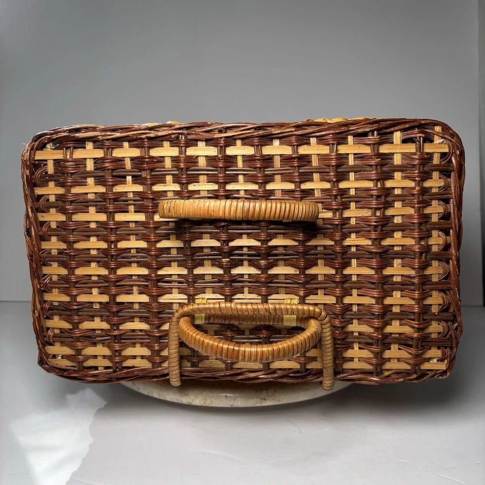 Pierre Cardin Polished Wicker Picnic Basket Vintage 1994  7.5 in x‎ 13 in